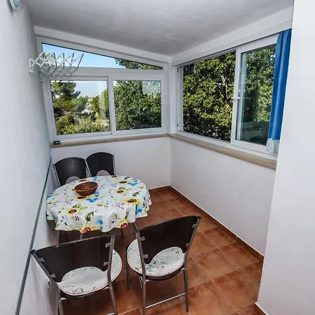 Paola Apartment *