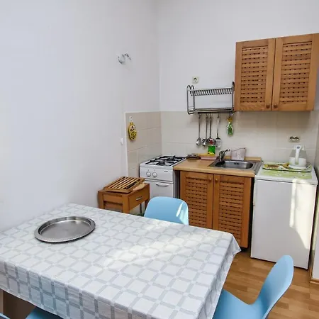 Paola Apartament *